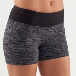 Lululemon Shorty Shorts Wee Are From Space Black 4